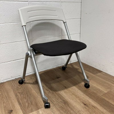 ナイキE404シリーズ ネスティングチェア 商品画像1