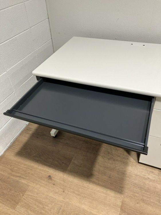 プラスフラットラインシリーズ 1200片袖デスク 商品画像5