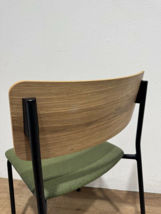 コクヨPlocka（プロッカ）シリーズ スタッキングチェア2脚セット 商品画像7