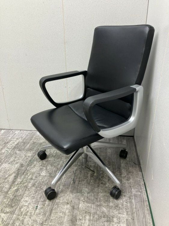 井上金庫固定肘付マネジメントチェア 商品画像1