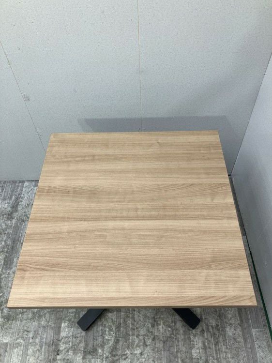 コクヨビエナ（VIENA）シリーズ 750角テーブル 商品画像3