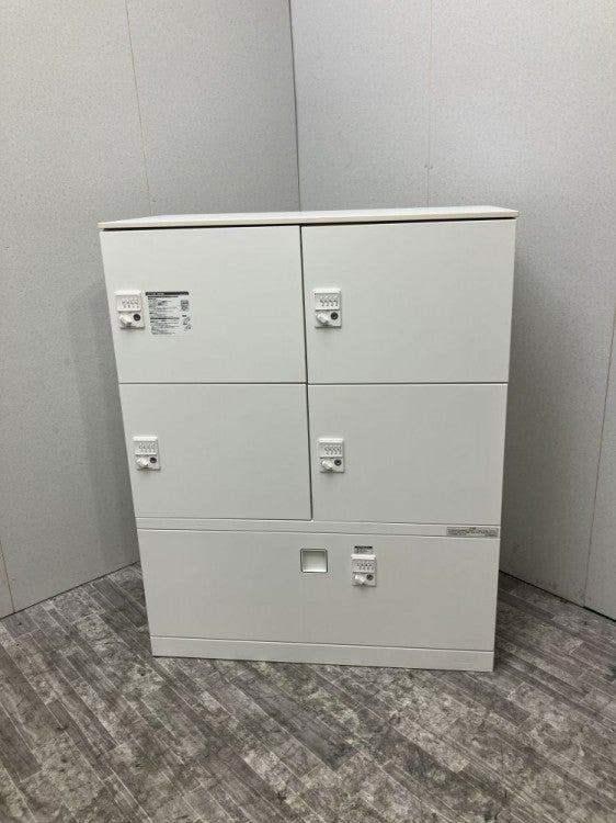 オカムラレクトラインシリーズ 天板付ラテラル・4人用パーソナルロッカー	 商品画像1
