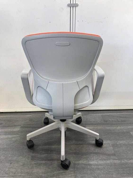 INABA/イナババルチェチェア 固定肘付バルチェチェア 商品画像4