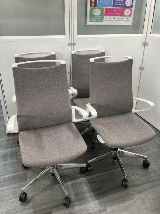 オカムラmode(モード)シリーズ 固定肘付モードチェア4脚セット 商品画像1