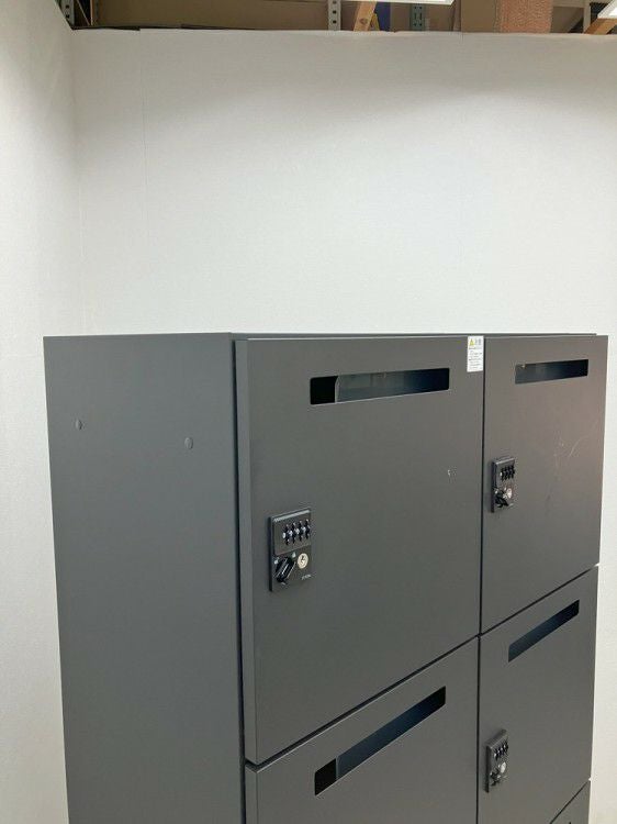 イトーキサフィシリーズ 8人用パーソナルロッカー 商品画像9