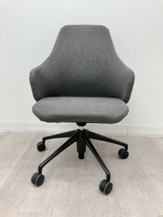 オカムラエモルトシリーズ ミーティングチェア 商品画像2