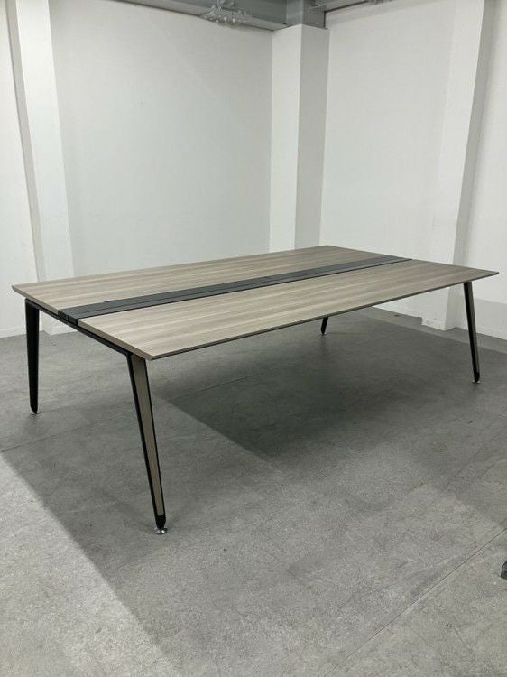 オカムラプリシード（PRESEDE）シリーズ 2400フリーアドレスデスク 商品画像1