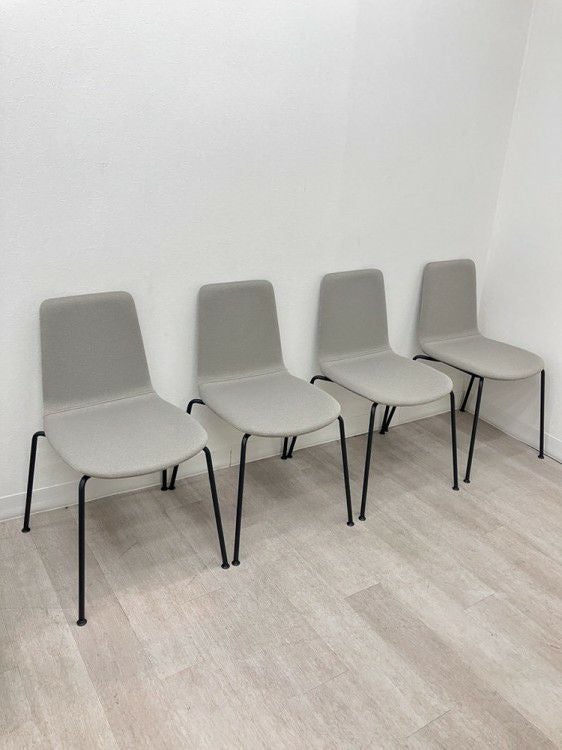 コクヨMycket(ミケット)シリーズ スタッキングチェア4脚セット 商品画像1