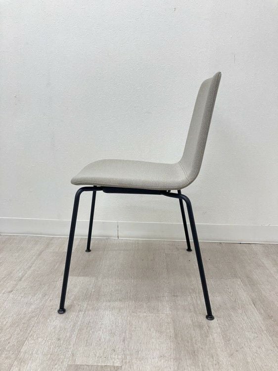 コクヨMycket(ミケット)シリーズ スタッキングチェア4脚セット 商品画像6