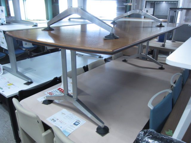 Wilkhahn（ウィルクハーン）ロゴンシリーズ 2400ミーティングテーブル 商品画像1