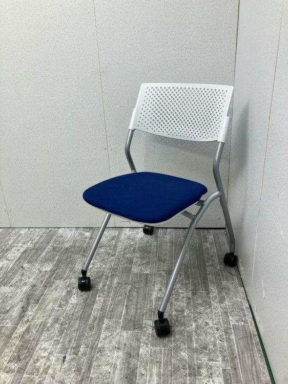 ウチダ（内田洋行）ネスティングチェア 商品画像1