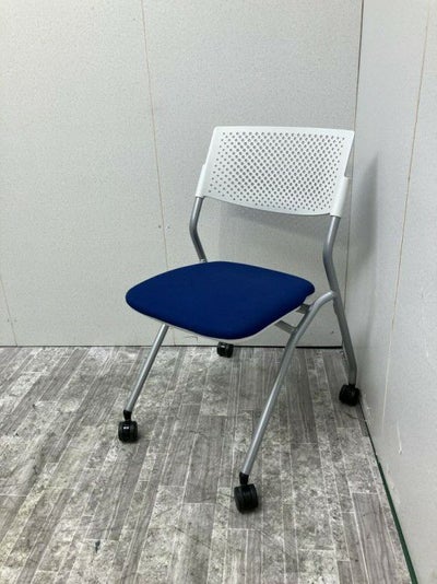 ウチダ（内田洋行）ネスティングチェア 商品画像1