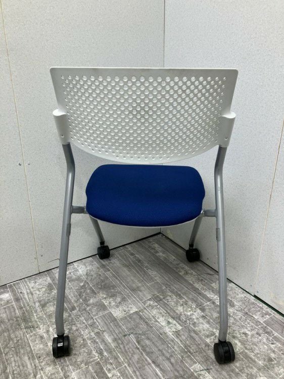 ウチダ（内田洋行）ネスティングチェア 商品画像7