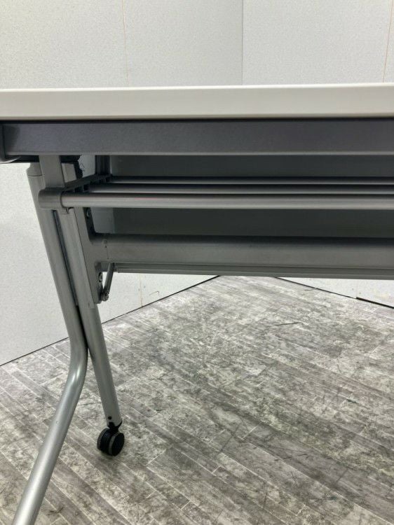 オカムラ1800サイドスタックテーブル 商品画像7