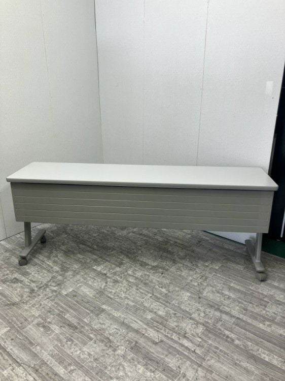 オカムラ1800サイドスタックテーブル 商品画像2