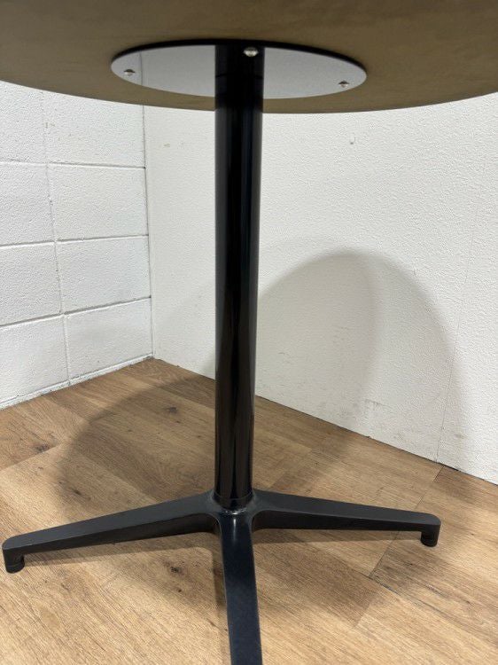 Vitra（ヴィトラ）ビストロテーブルシリーズ 丸テーブル 商品画像4