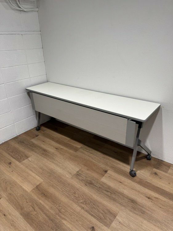 ナイキ平行スタックテーブル 商品画像1