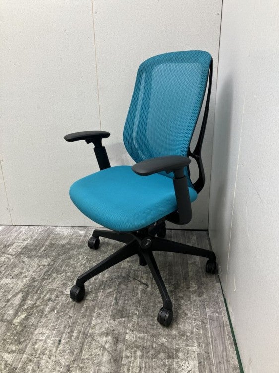 オカムラSylphy(シルフィー)チェア 可動肘付シルフィーチェア 商品画像1