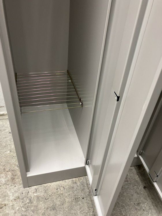 イトーキL型ロッカーシリーズ 3人用ロッカー 商品画像5