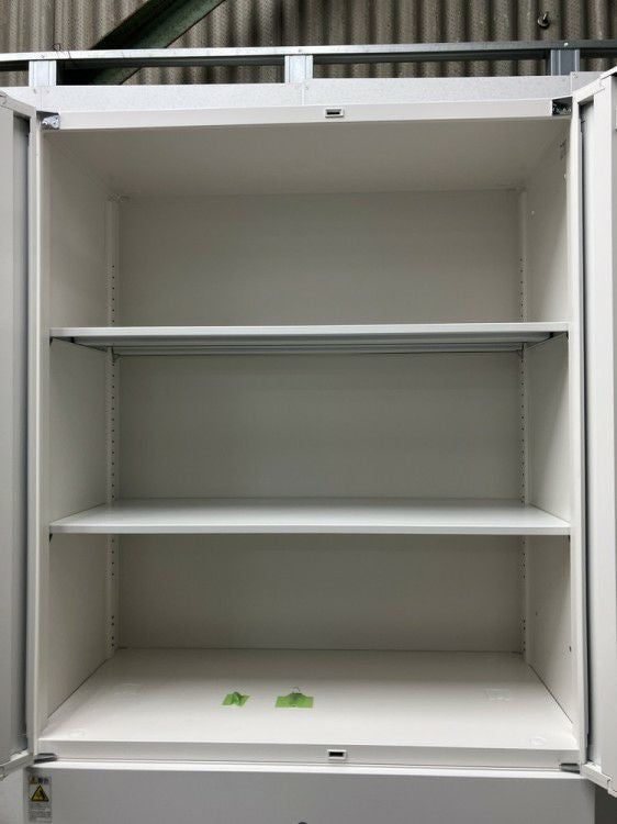 ライオンガラス両開きラテラル上下書庫 商品画像3