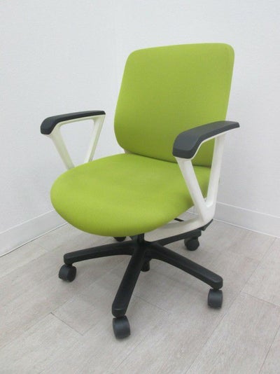 イトーキtorteR(トルテR)チェア 固定肘付トルテRチェア 商品画像1