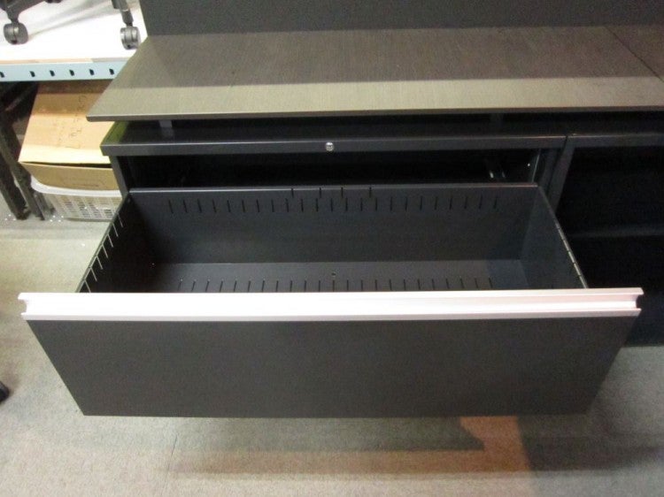 コクヨサイビ（SAIBI）シリーズ デスクパネル付1800L型デスク+ワゴンセット 商品画像12