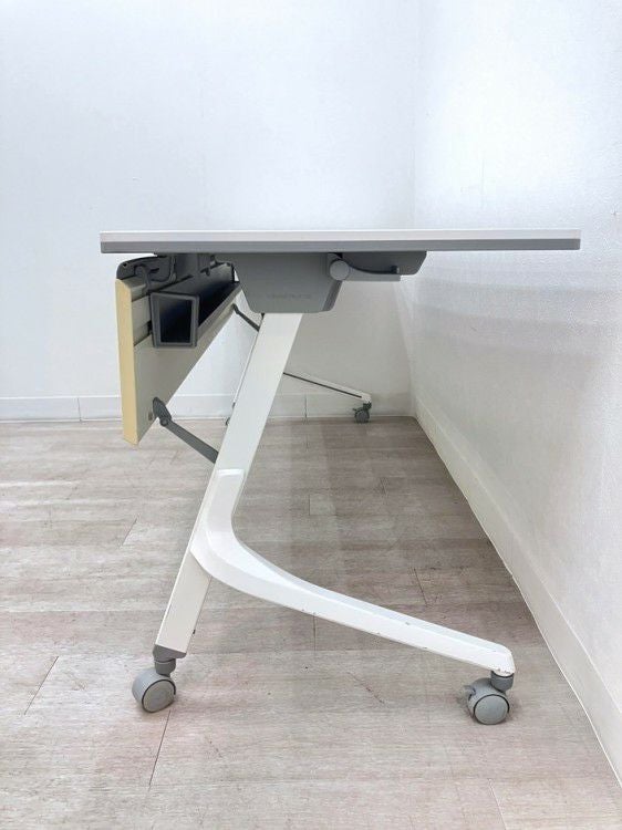 オカムラカルドーシリーズ 平行スタックテーブル 商品画像3