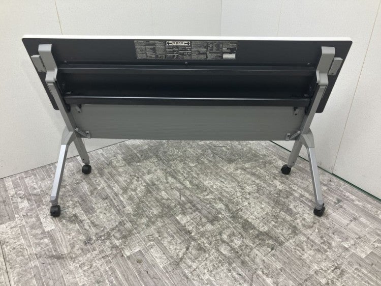 オカムラFLAPTOR(フラプター)シリーズ 1500サイドスタックテーブル 商品画像6