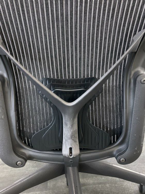 HermanMiller（ハーマンミラー）アーロンチェア 可動肘付アーロンチェア 商品画像9