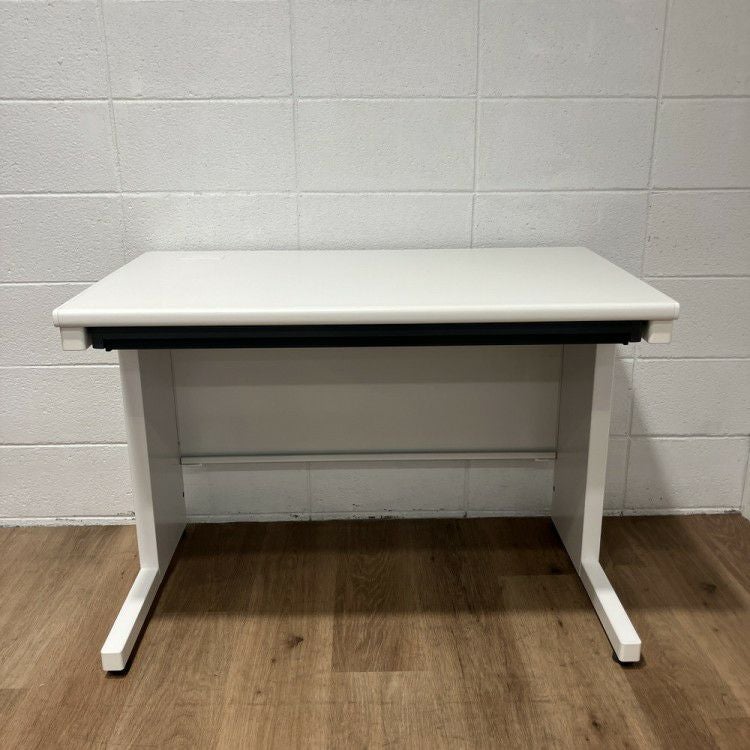 コクヨピクサ2シリーズ 1000平デスク 商品画像2