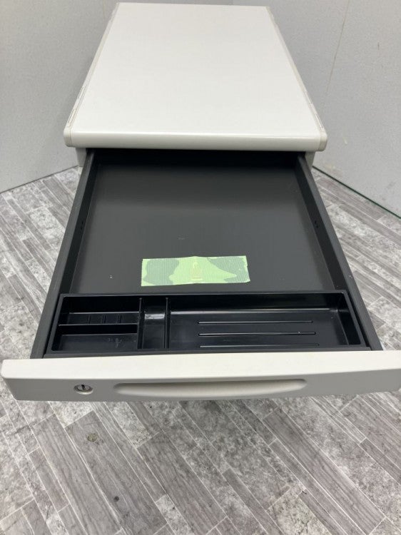 オカムラSDシリーズ 3段脇机 商品画像3