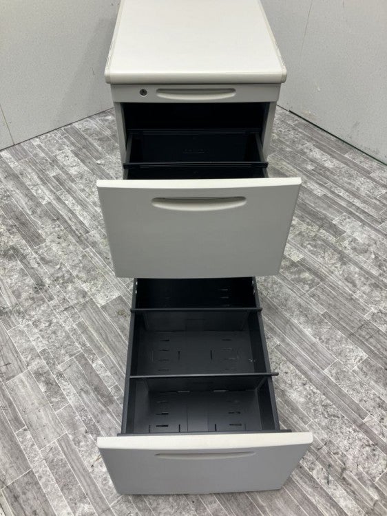 オカムラSDシリーズ 3段脇机 商品画像4