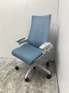 イトーキAct(アクト)チェア 可動肘付アクトチェア 商品画像1