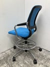 コクヨSaterite(サテリテ)シリーズ  固定肘付サテリテハイチェア 商品画像10