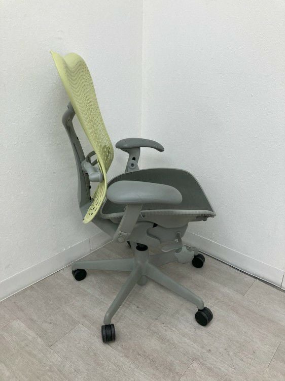 HermanMiller（ハーマンミラー）可動肘付ミラチェア 商品画像3