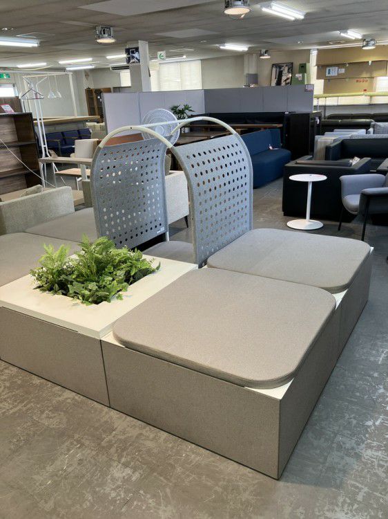 オカムラパークワークシリーズ パークワークベンチ 商品画像2