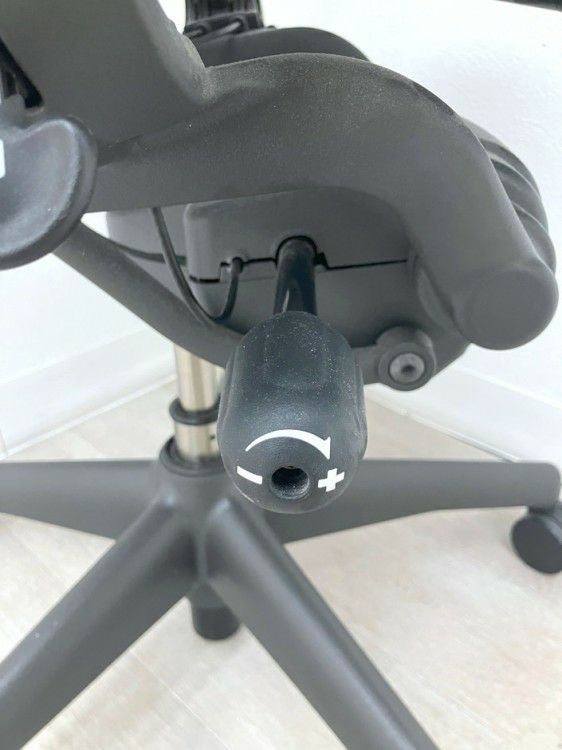 HermanMiller（ハーマンミラー）アーロンチェア 可動肘付アーロンチェア 商品画像14