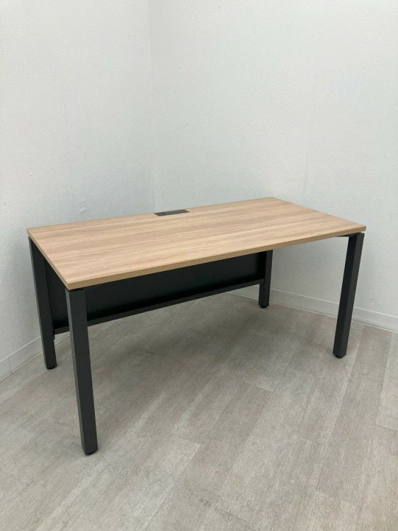 トヨスチールNTSシリーズ 1400平デスク 商品画像1