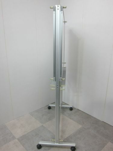 イトーキ上下スライド式縦型脚付ホワイトボード 商品画像3