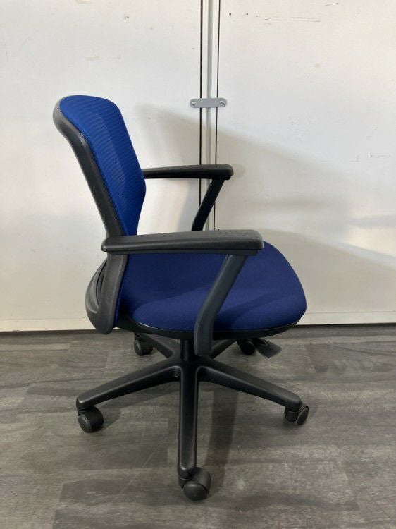 ウチダ（内田洋行）エニーザ（Anyza）チェア 固定肘付エニーザチェア 商品画像5