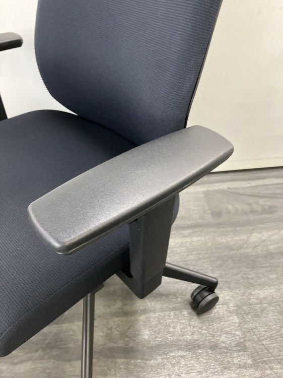 コクヨWizard2(ウィザード2)チェア 可動肘付ウィザード2チェア 商品画像11