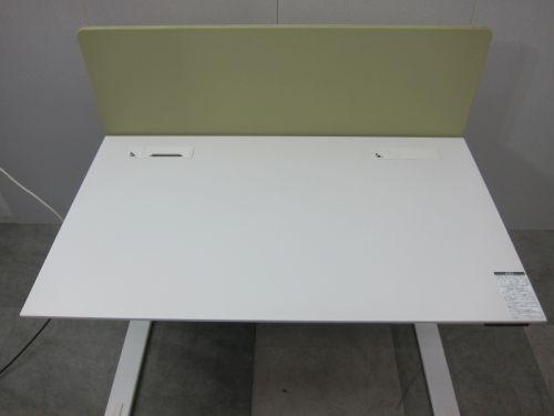 ウチダ（内田洋行）デスクパネル付1150電動昇降デスク 商品画像3