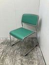 コクヨスタッキングチェア 商品画像1