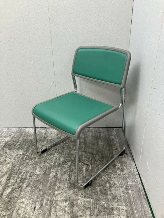 コクヨスタッキングチェア 商品画像1