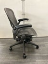HermanMiller（ハーマンミラー）アーロンチェア 可動肘付アーロンチェア 商品画像5