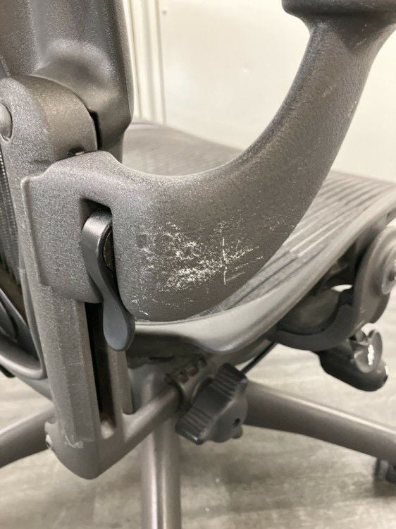 HermanMiller（ハーマンミラー）アーロンチェア 可動肘付アーロンチェア 商品画像16