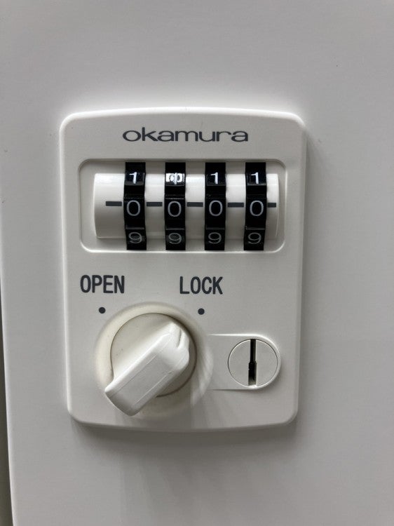 オカムラ4人用パーソナルロッカー 商品画像2