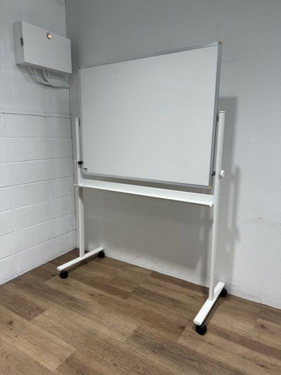 イトーキ1200脚付ホワイトボード 商品画像1