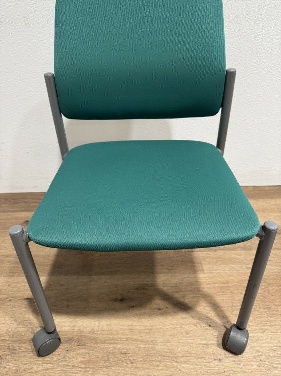 イトーキLKシリーズ スタッキングチェア６脚セット 商品画像5