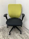 イトーキプラオ（PRAO）チェア 可動肘付プラオチェア 商品画像2